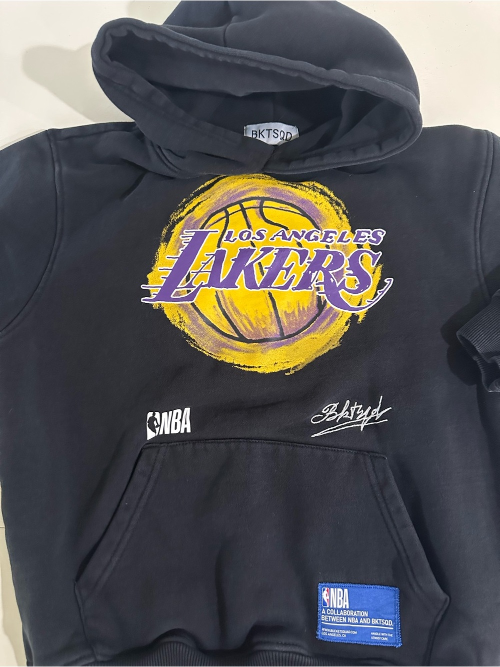 Los Angeles Lakers NBA Bucket Squad hoodie BOYS XL
